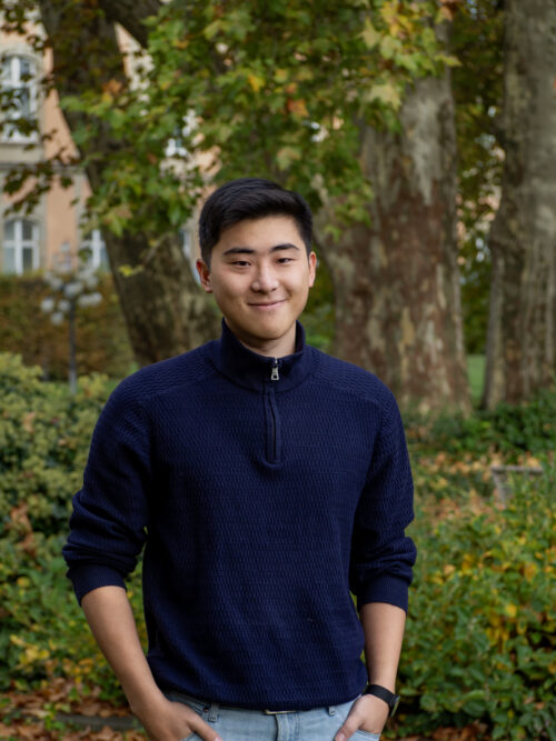 Thomas Zhou
